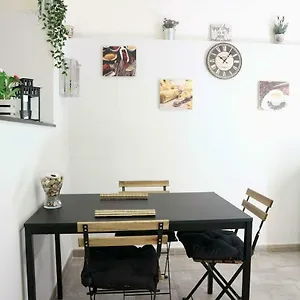 Antica Civita Aeroporto di Catania Fontana Rossa
